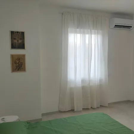 Nuova Casa Marina Di *